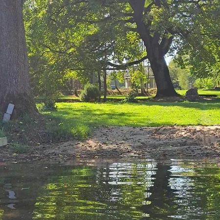 וילה Nad Jeziorem Chlop *