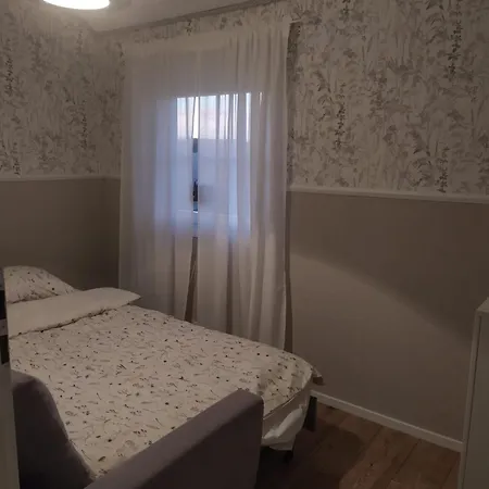 Nad Jeziorem Chlop וילה Lipiany