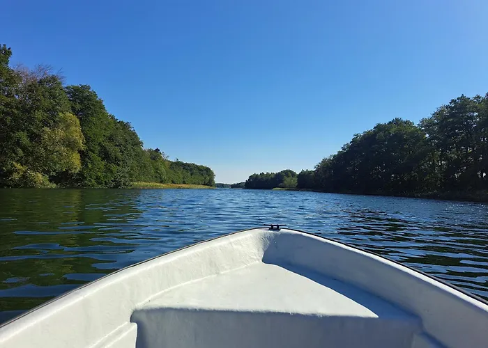 Nad Jeziorem Chlop * Lipiany