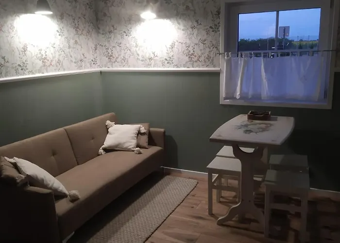 Nad Jeziorem Chlop Lipiany