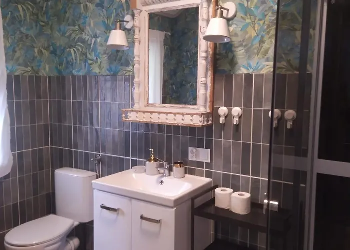 Nad Jeziorem Chlop *